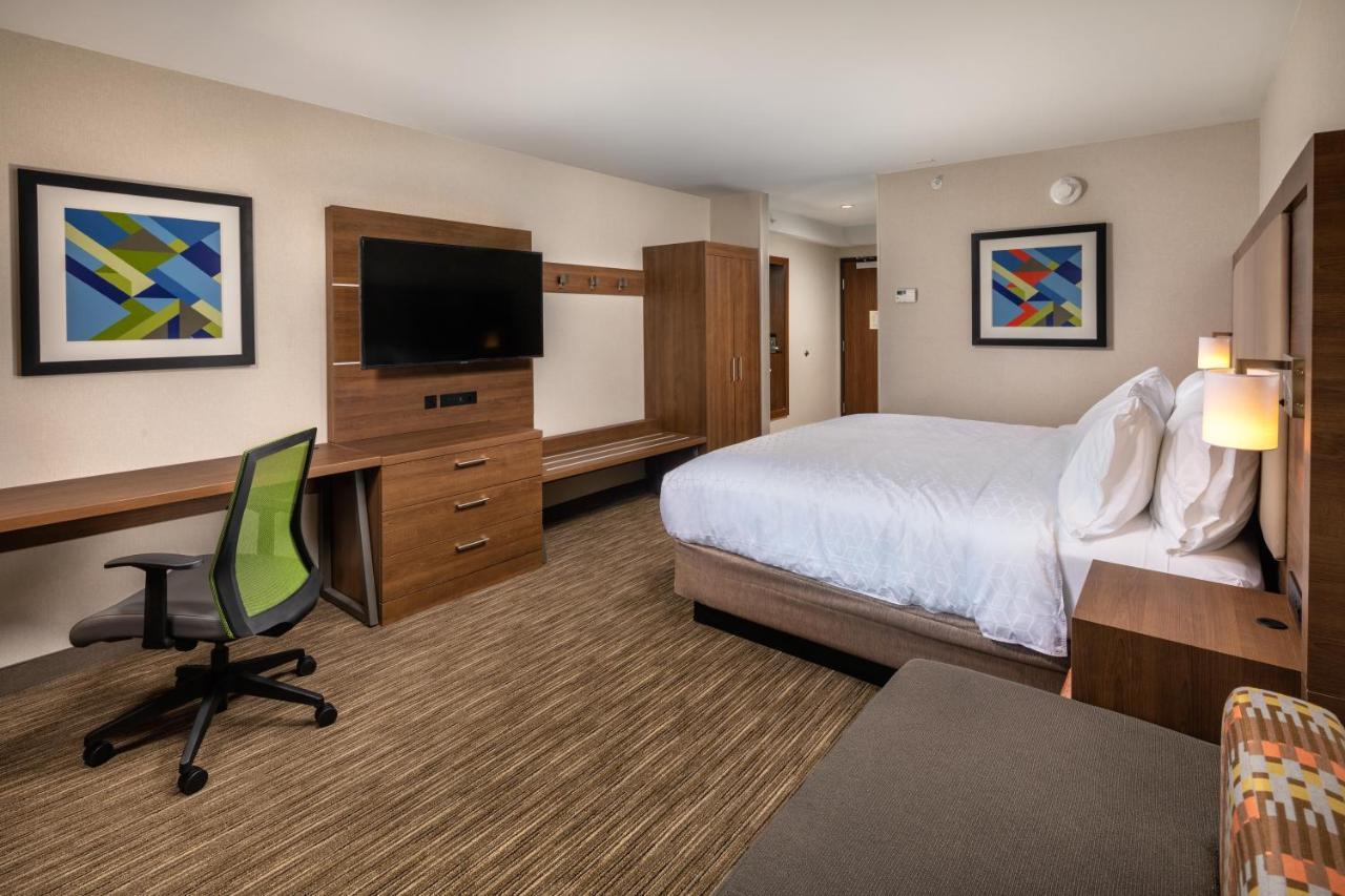 Holiday Inn Express & Suites Chatsworth By Ihg Λος Άντζελες Εξωτερικό φωτογραφία