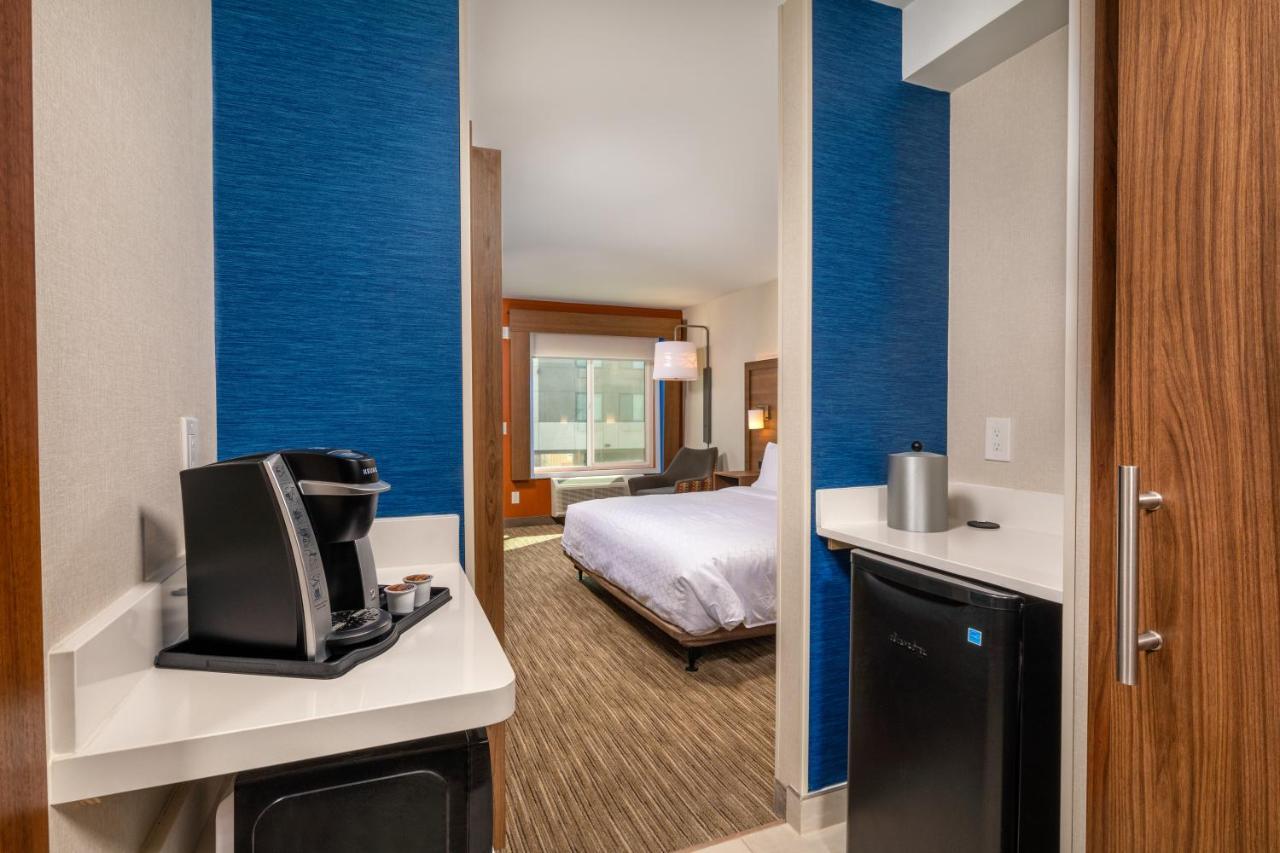 Holiday Inn Express & Suites Chatsworth By Ihg Λος Άντζελες Εξωτερικό φωτογραφία