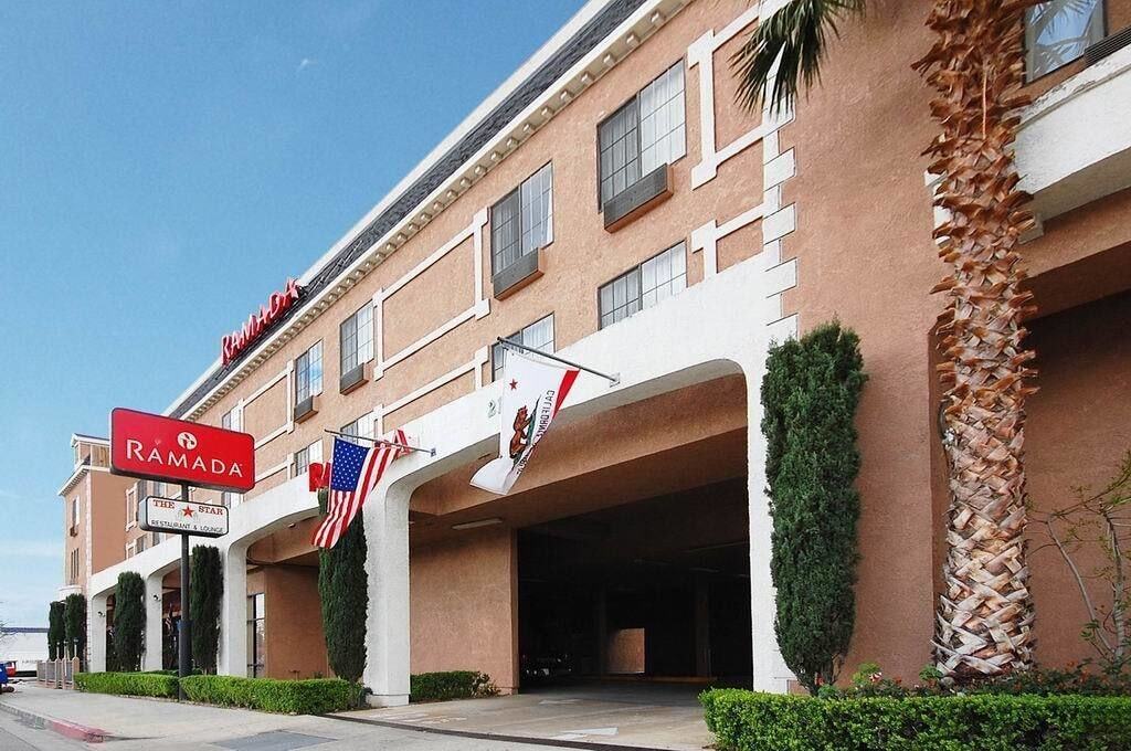 Holiday Inn Express & Suites Chatsworth By Ihg Λος Άντζελες Εξωτερικό φωτογραφία