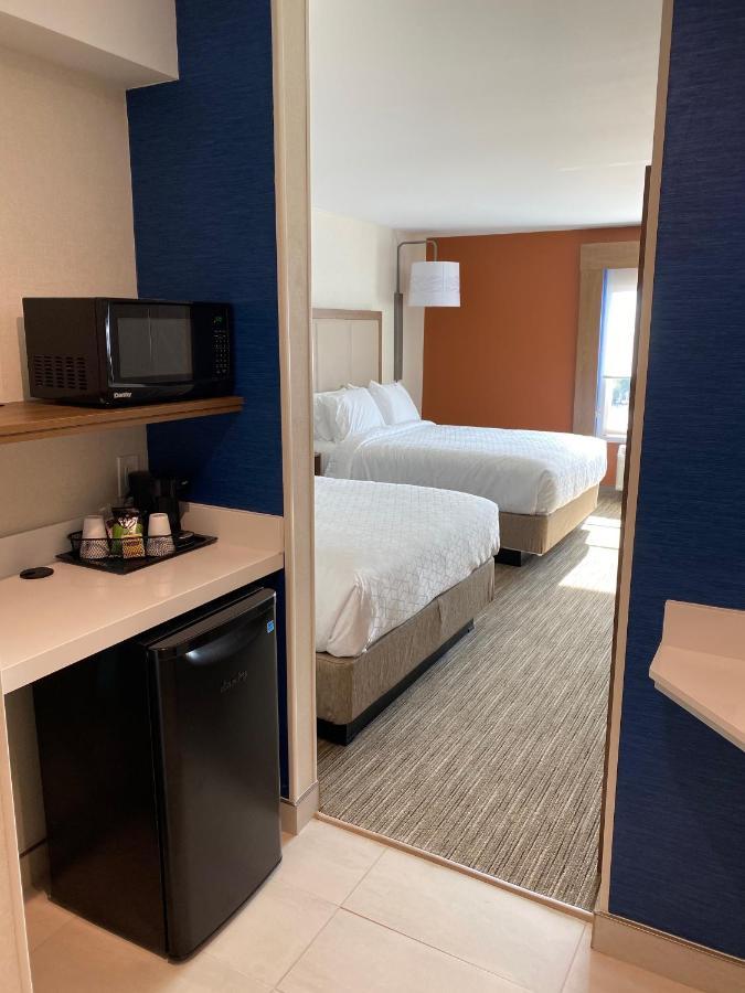 Holiday Inn Express & Suites Chatsworth By Ihg Λος Άντζελες Εξωτερικό φωτογραφία